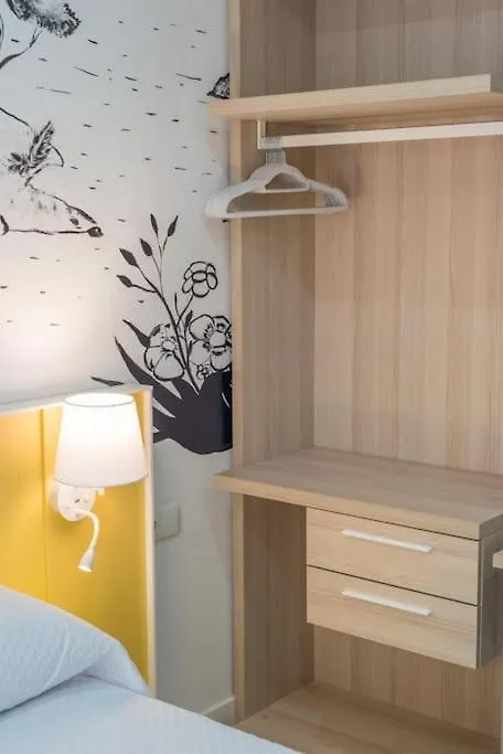 Casa Para 8 Personas Con Jardin Palafolls 0*,  Spain