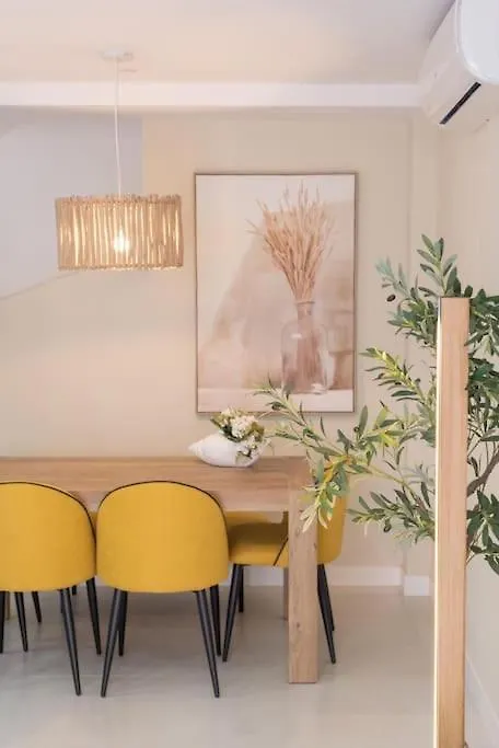 Casa Para 8 Personas Con Jardin Palafolls Holiday home