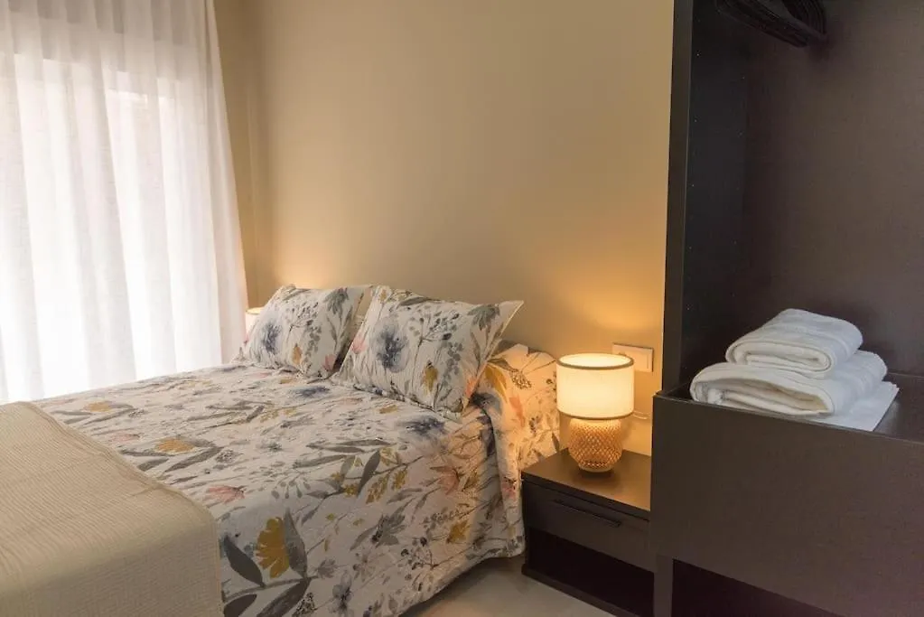 Casa Para 8 Personas Con Jardin Palafolls 0*,